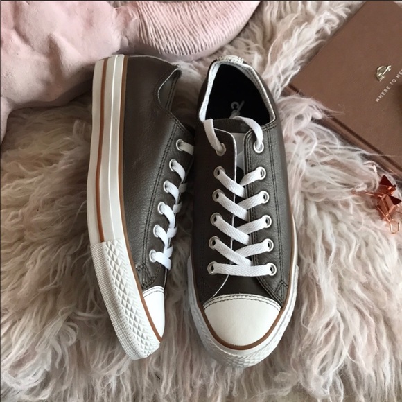 NWT converse ID Leather low tops - Picture 4 of 8